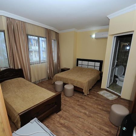 Hotel Dadiani Batumi Luaran gambar