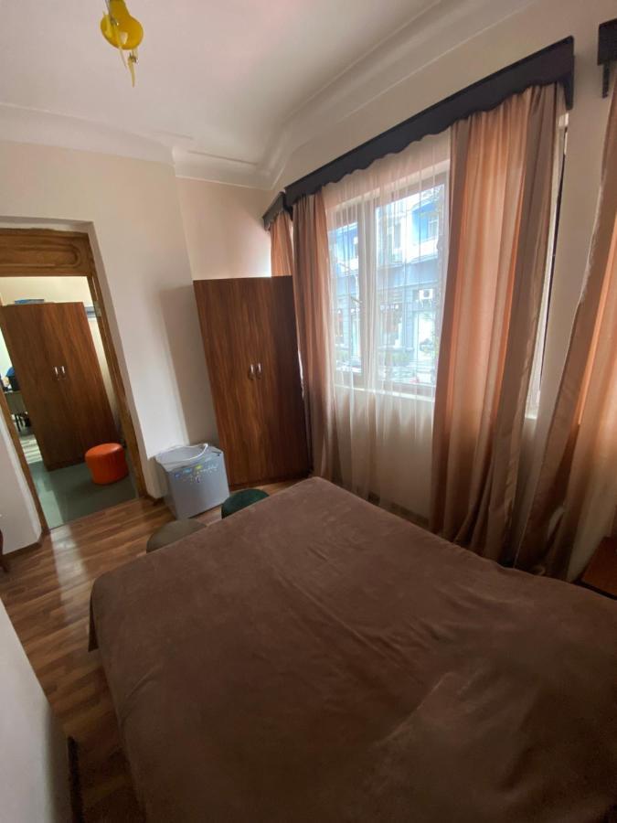 Hotel Dadiani Batumi Luaran gambar