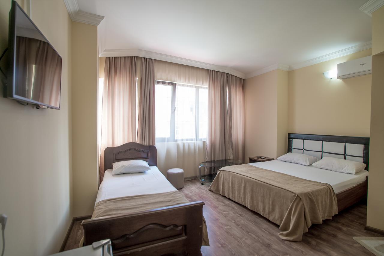Hotel Dadiani Batumi Luaran gambar