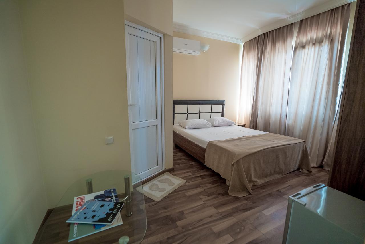 Hotel Dadiani Batumi Luaran gambar